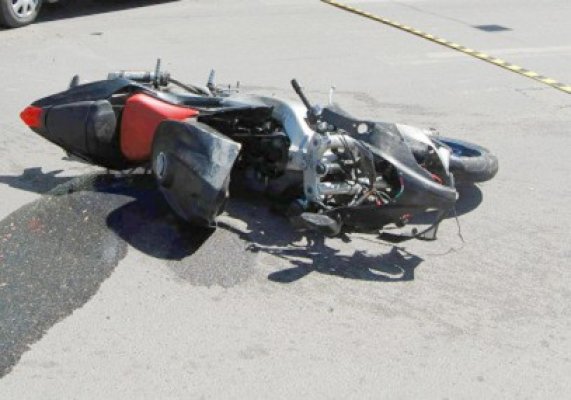 Autoturism acroşat de motocicletă, la Medgidia